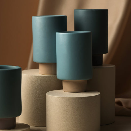 Oasis – Compact Handcrafted Vase Merging Ancient Craft with Modern Design