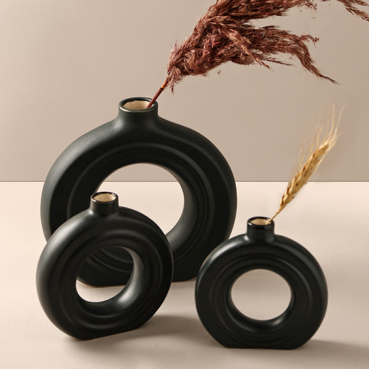 Ceramic Black Ribbed Donut Vase Set of 8" 6″ 5" – Minimalist Artistry for Modern Spaces