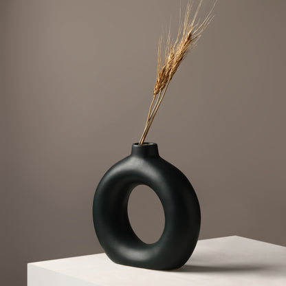 Ceramic Classic Donut Vase 6″ – Minimalist Artistry for Modern Spaces