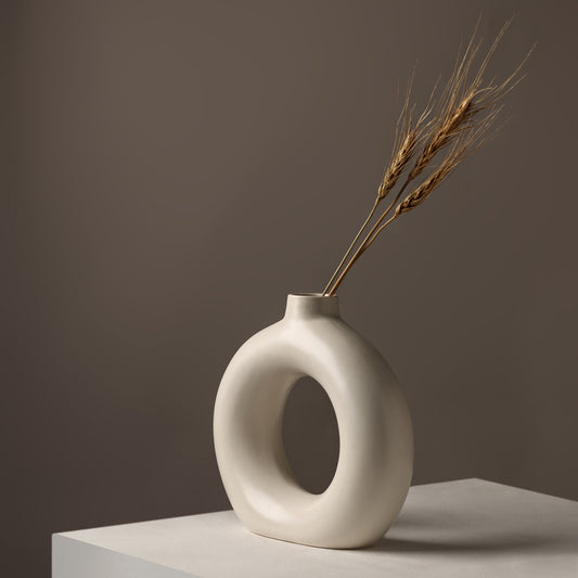 Ceramic Classic Donut Vase 6″ – Minimalist Artistry for Modern Spaces